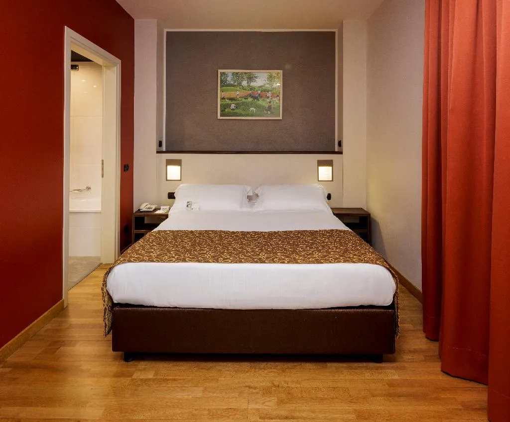 DOUBLE QUEEN SIZE BED Room, Best Western Falck Village Hotel, Milan