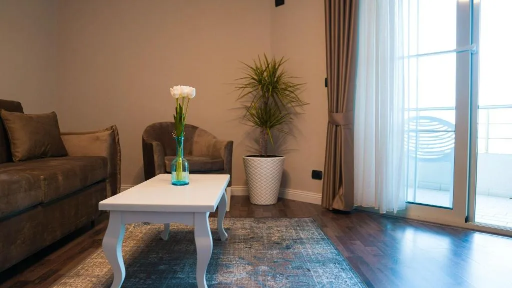 Room, Hotel Majestic, Durres