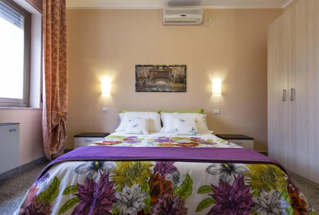 Room, Il Sole, Cagliari