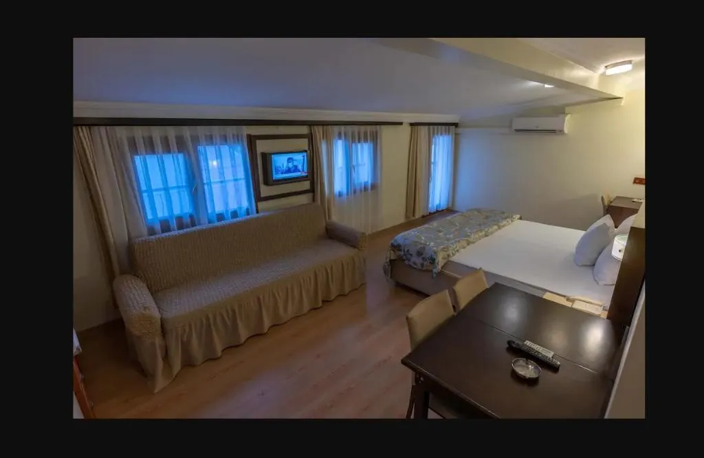 FAMILY ROOM STANDARD Room, Hotel Karacam, Izmir