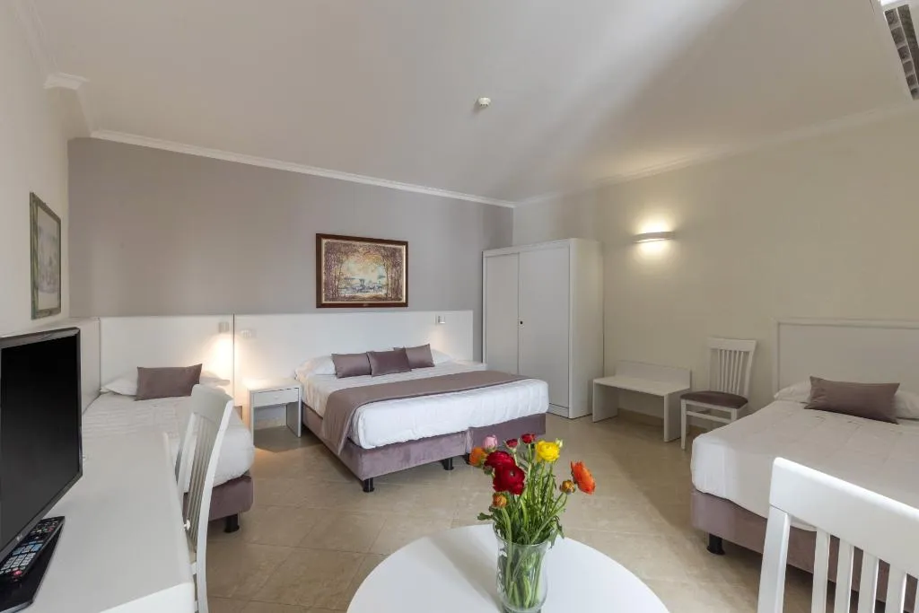 QUADRUPLE STANDARD Room, Centrale, Palermo