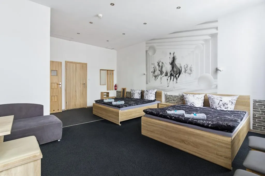 Room, Queen Apartments, Krakow