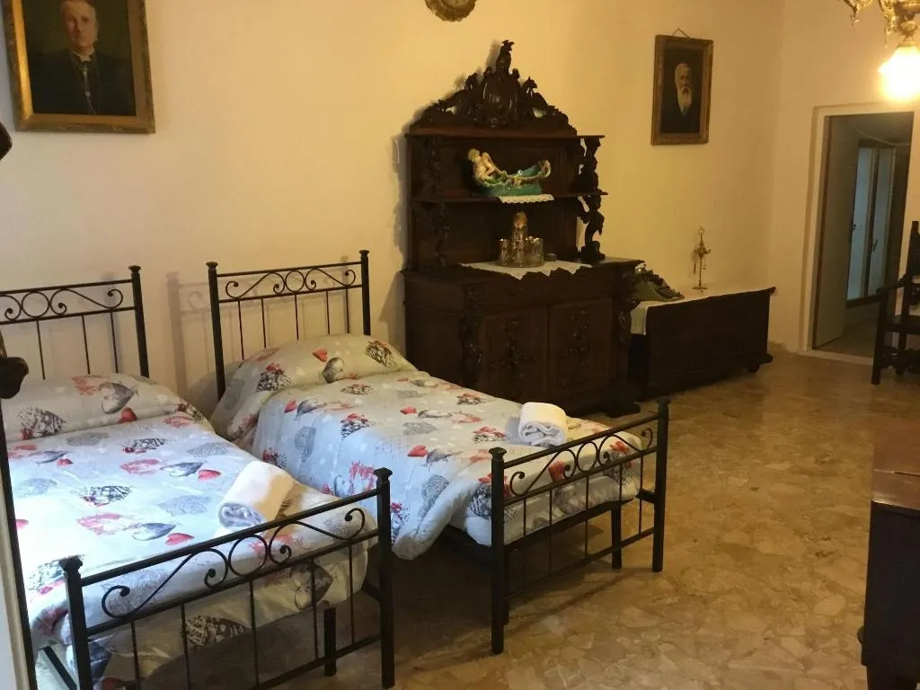 Room, Venice Sun Apartment And Rooms, Venice