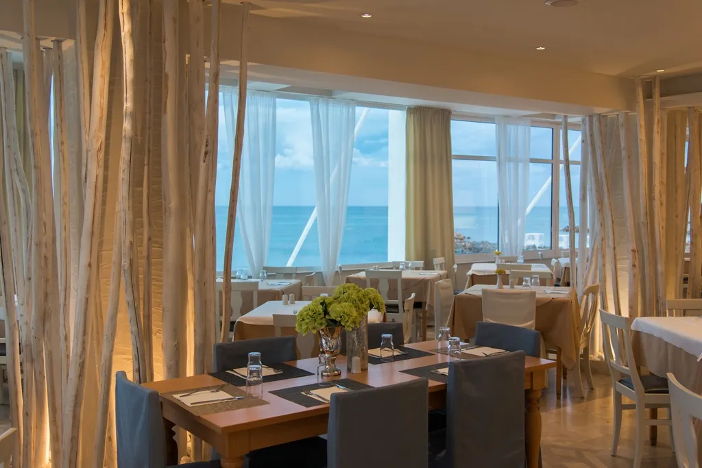 Restaurant, Knossos Beach Bungalows & Suites, Crete