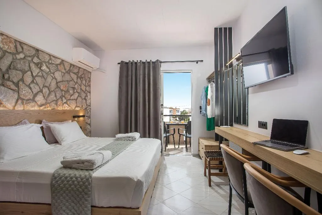 Room, Jimmys Garden, Rhodes