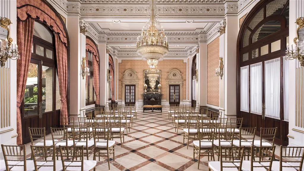 General view, Alfonso XIII, Seville