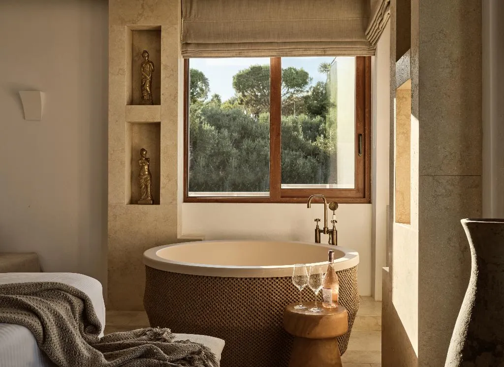 VILLA THREE BEDROOMS WITH PRIVATE POOL Room, Lesante Cape, Zante