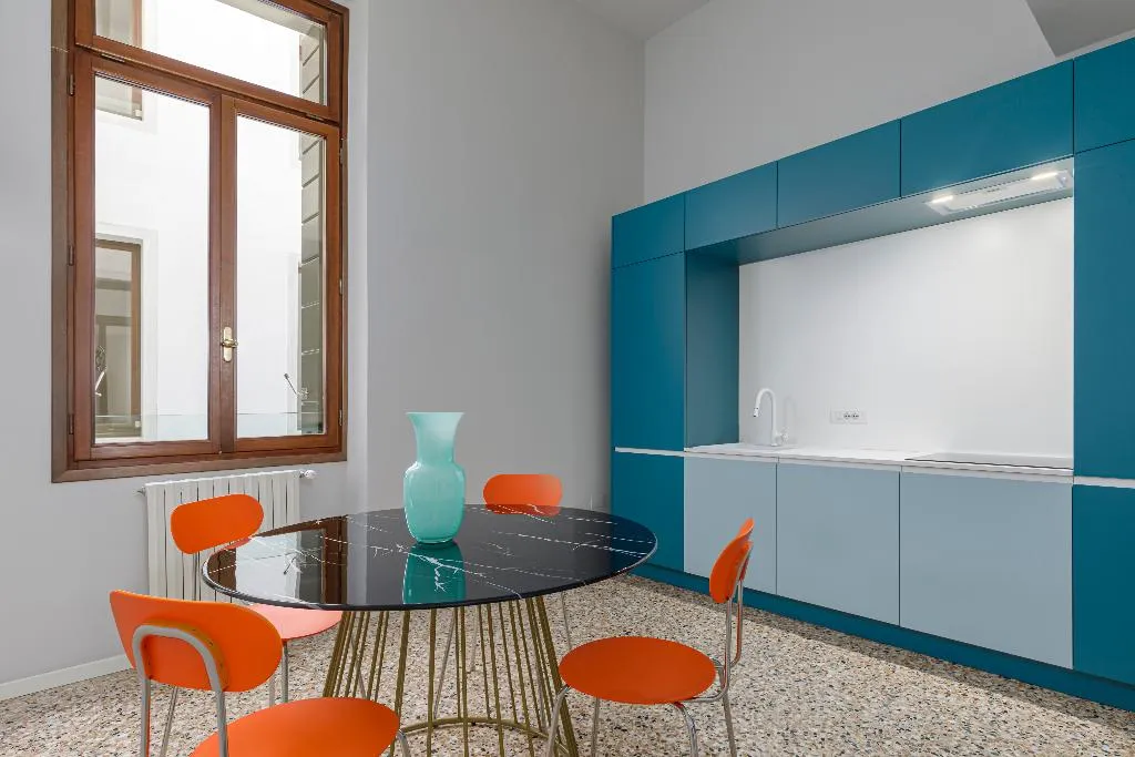 APARTMENT STANDARD Room, Palazzo Dei Fiori By Room Mate, Venice