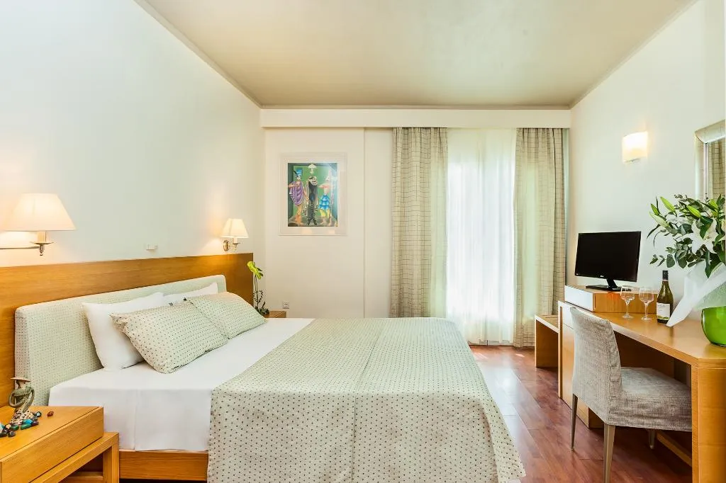 JUNIOR SUITE SEA VIEW Room, Xenios Anastasia Resort & Spa, Thessaloniki