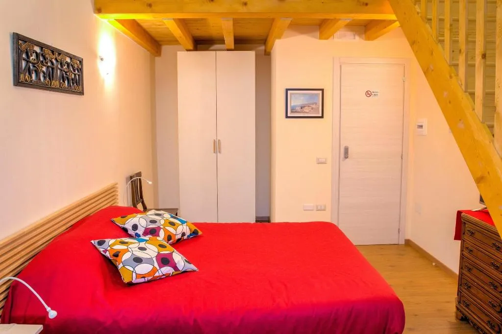 Room, La Cattedrale Bed & Breakfast, Naples