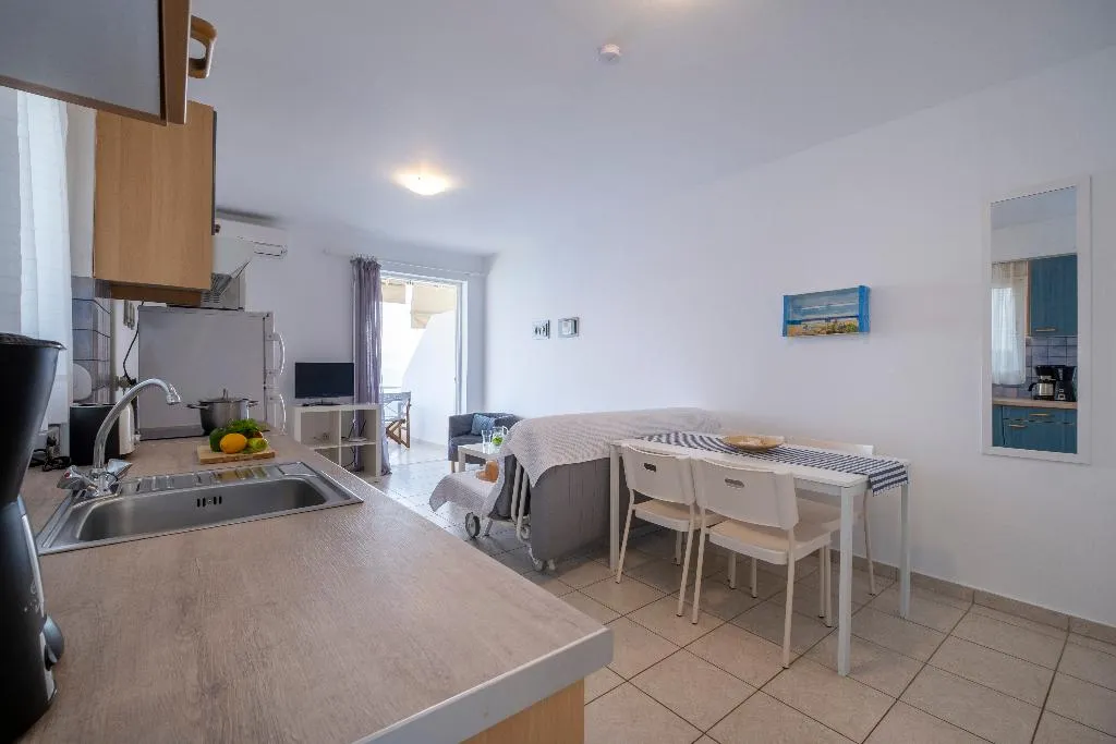 APARTMENT SEA VIEW Room, Meli Apartments & Villas, Kalamata