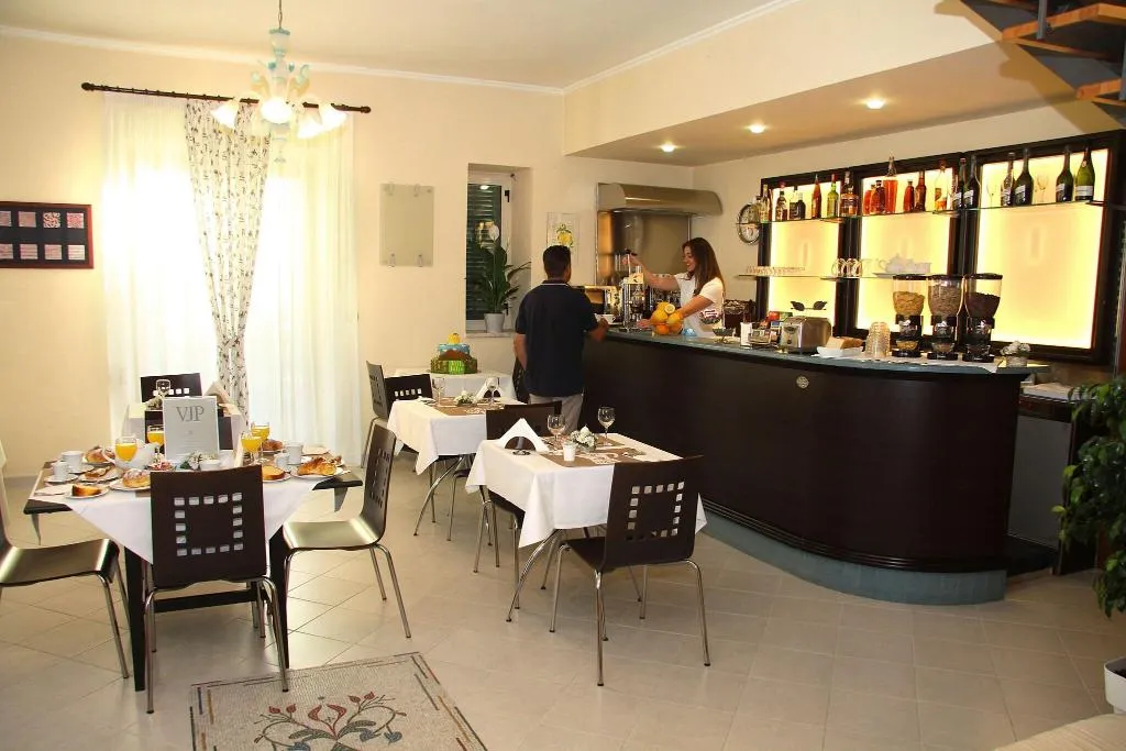 Lobby, Villa Julia, Naples