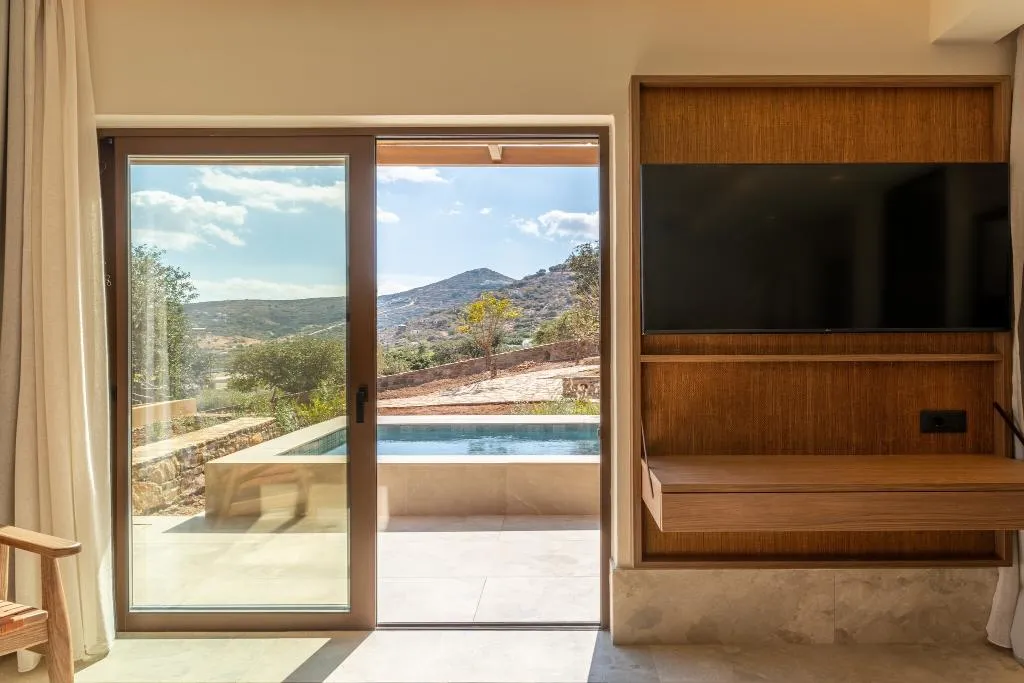 APARTMENT WITH PRIVATE POOL Room, Innside Crete Elounda, Crete