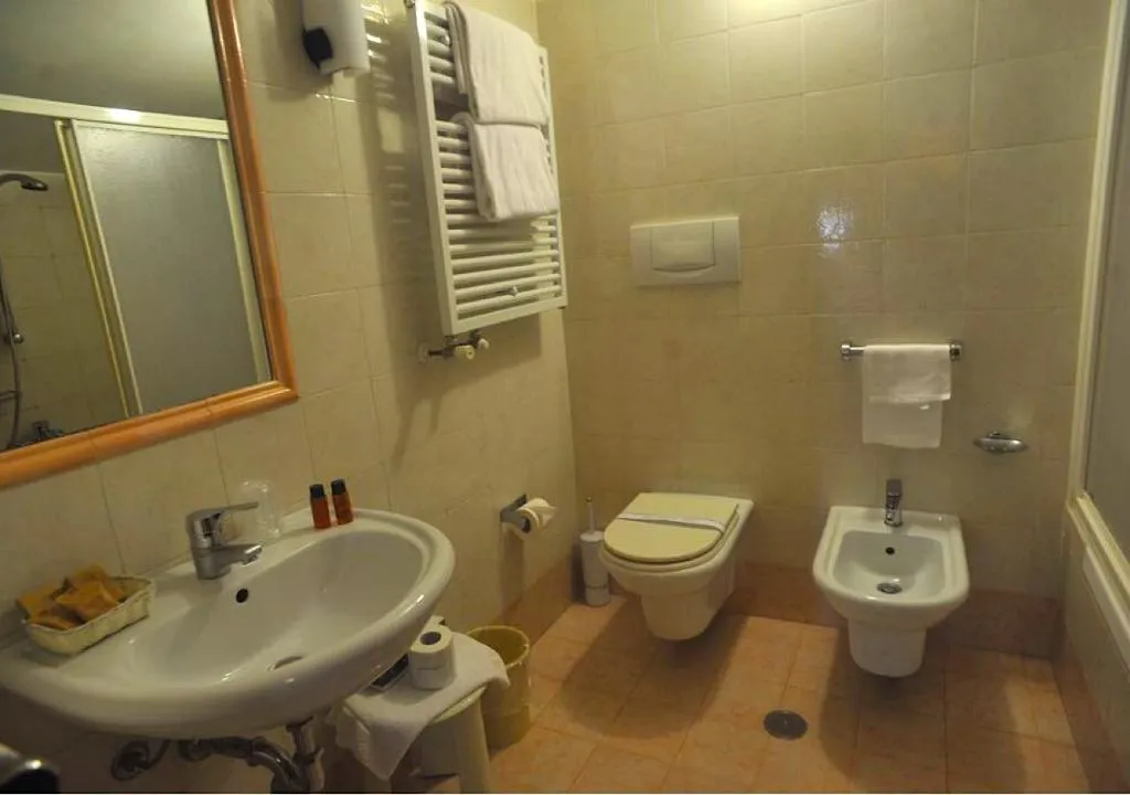 Double or Twin STANDARD Room, Relais Ducale, Umbria