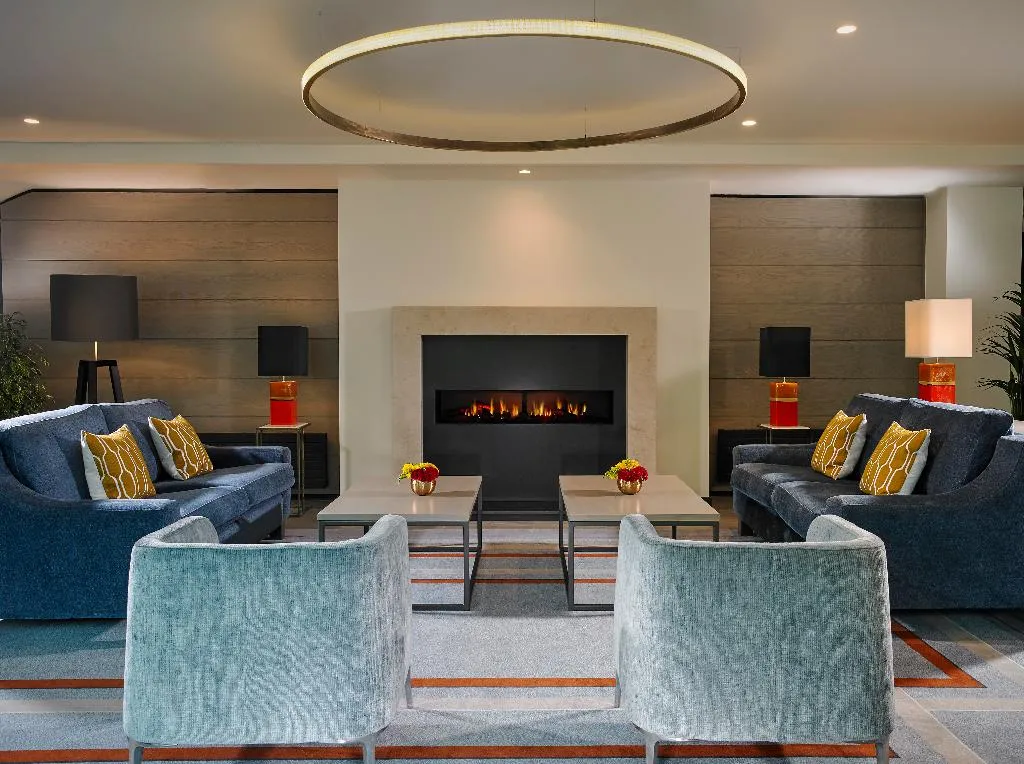 Lobby, Mespil, Dublin