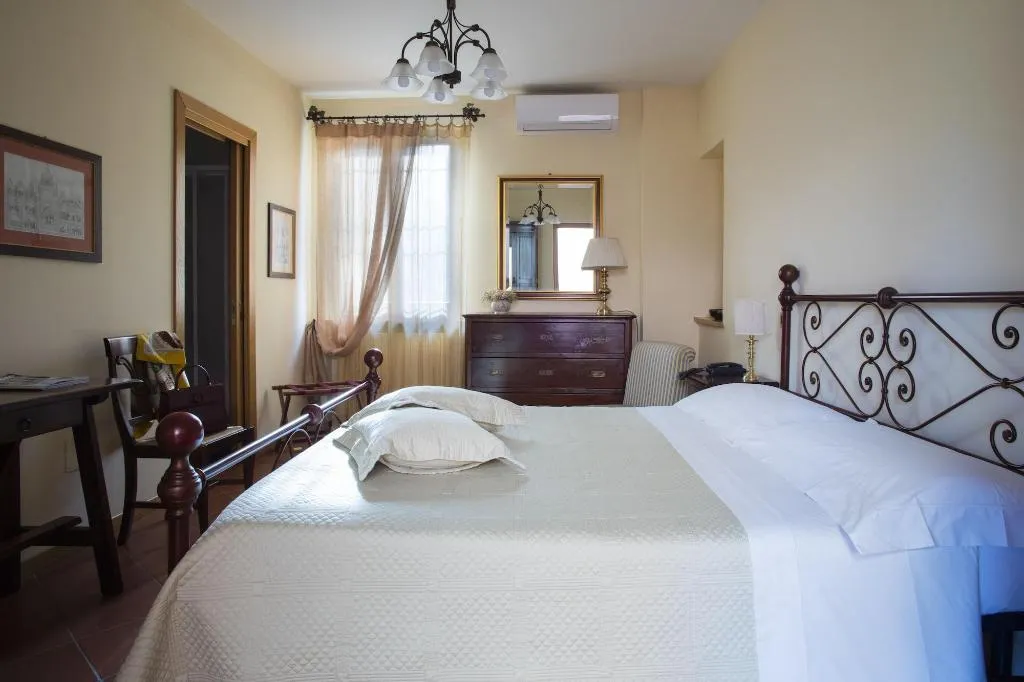 Room, Albergo Villa Cristina, Perugia