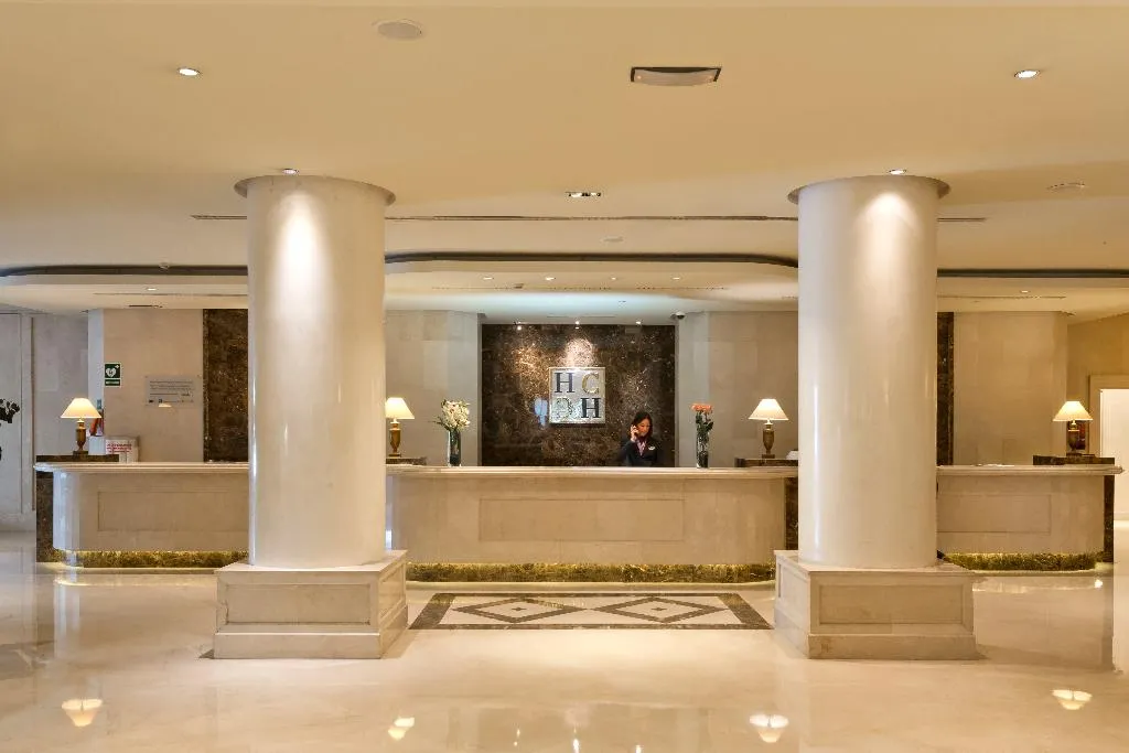 Lobby, Sevilla Center, Seville