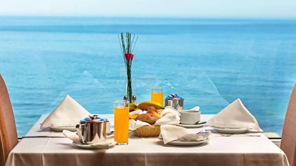 Restaurant, Carcavelos Beach Hotel, Lisbon