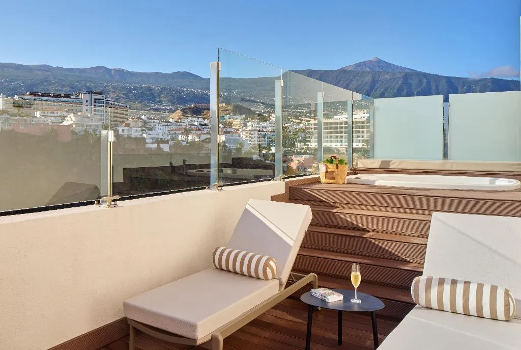 Double or Twin GRAND WITH VIEWS Room, Meliá Costa Atlantis Tenerife, Tenerife