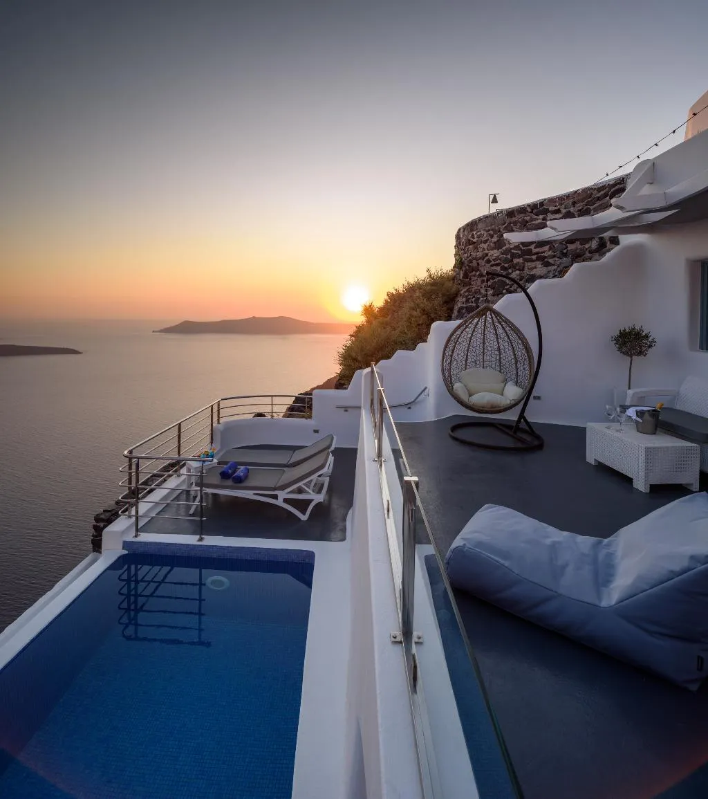 SUITE STANDARD Room, Pegasus Suites & Spa, Santorini