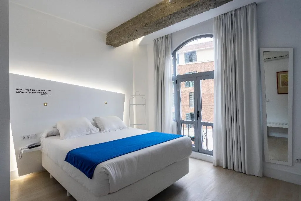 DOUBLE SUPERIOR Room, Atarazanas Malaga Boutique Hotel, Costa Del Sol