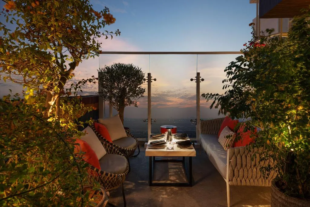 Restaurant, Radisson Dubai Damac Hills, Dubai