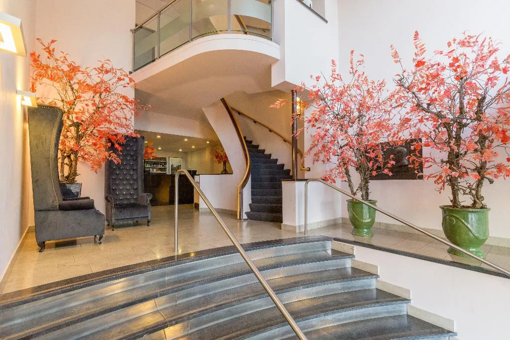 Lobby, Leonardo Hotel Utrecht City Center, Amsterdam