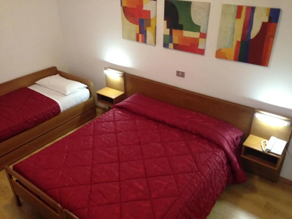 Room, Hotel Caprera, Venice