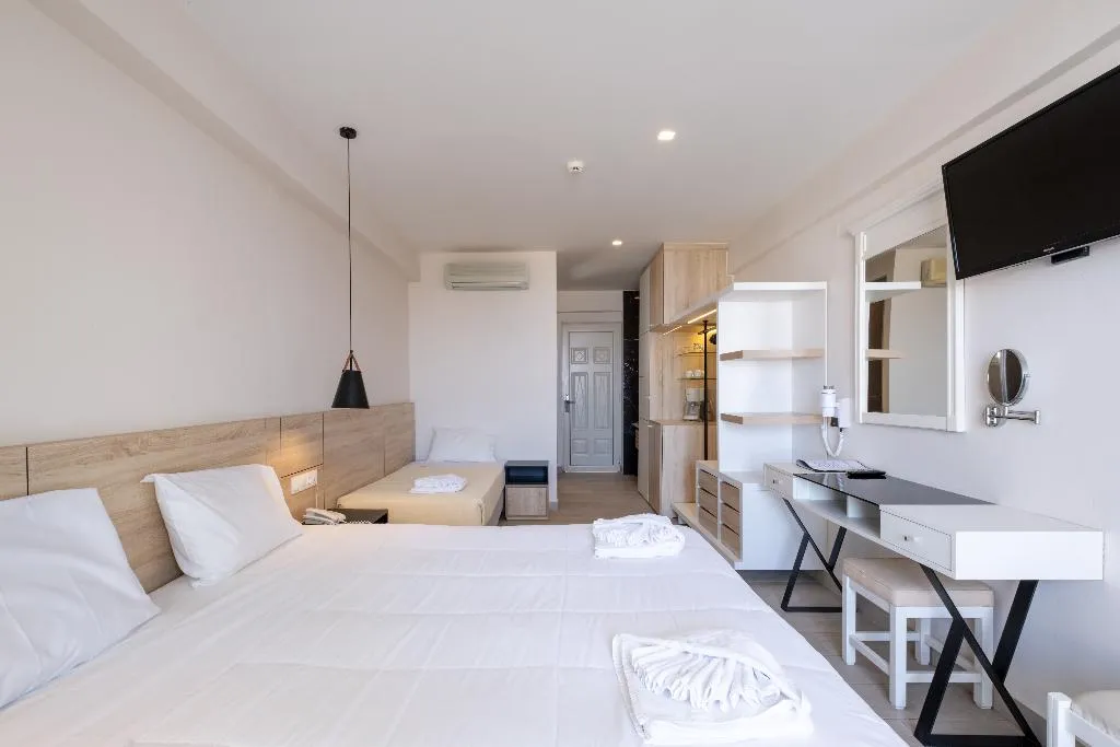 JUNIOR SUITE GARDEN VIEW Room, Dimitrios Village Beach Resort, Crete