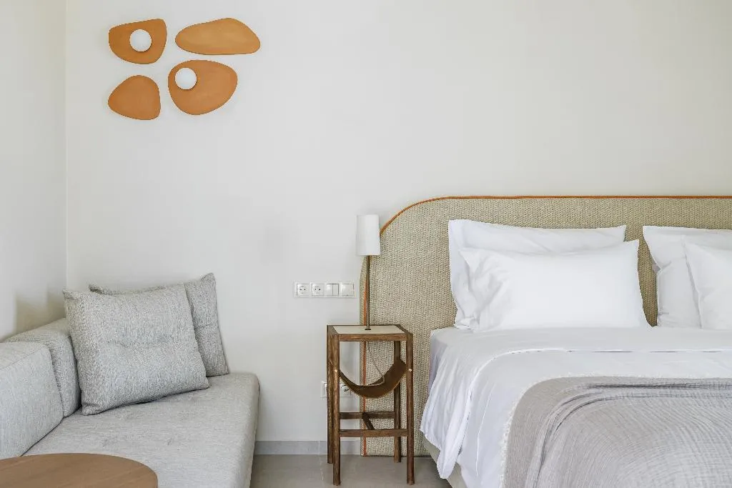 Room WITH JACUZZI WITH VIEWS Room, Minnŏ Boutique Hotel & Spa, Skiathos