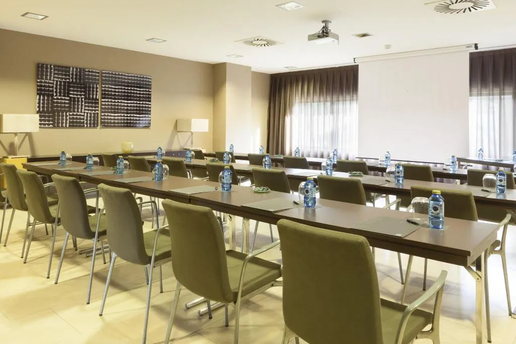 Conferences, AC Gava Mar, Barcelona
