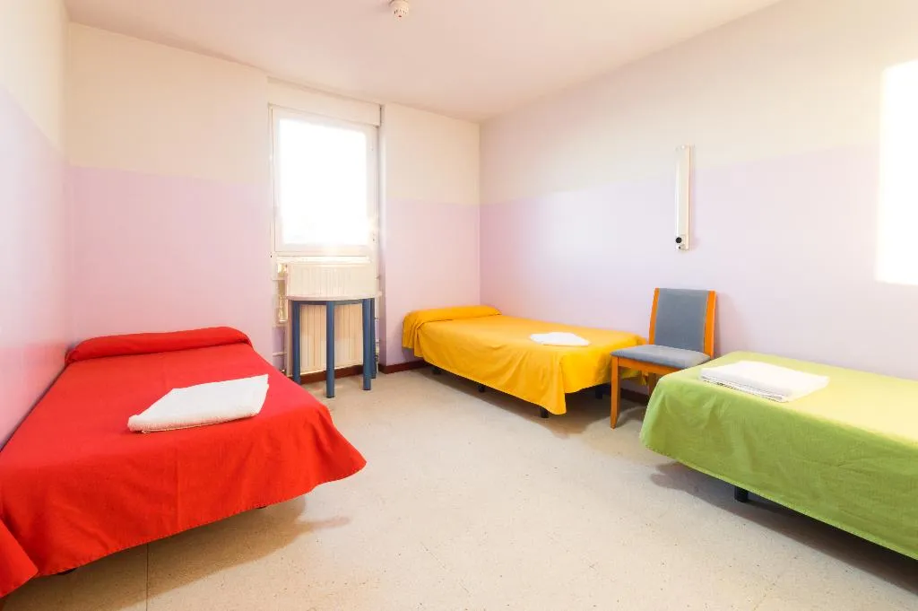 TRIPLE STANDARD Room, Hostal Welcome, Madrid