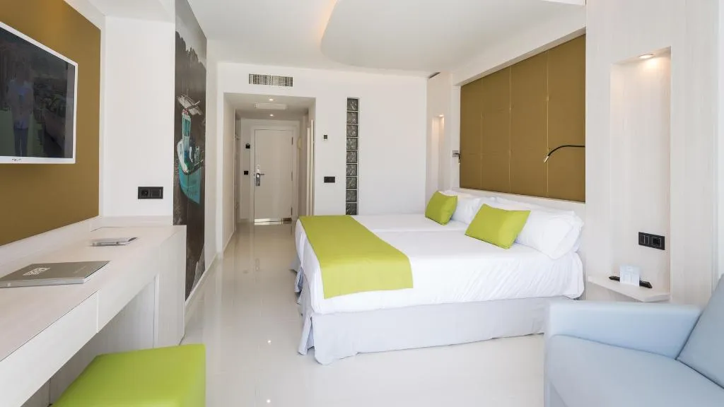 Double or Twin STANDARD Room, Sirenis Hotel Tres Carabelas & SPA, Ibiza