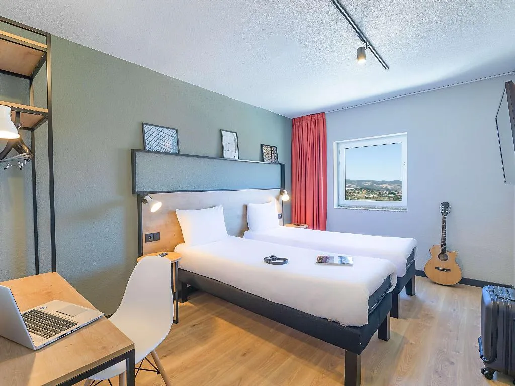 Room, Ibis Braganca, Porto