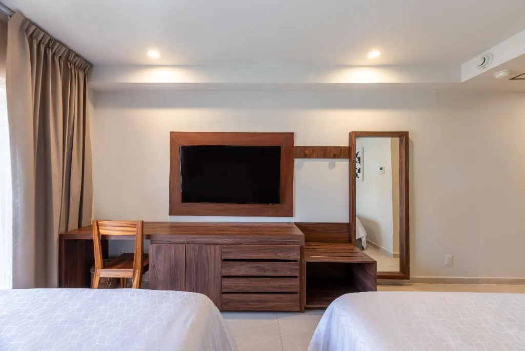 DOUBLE TWO DOUBLE BEDS Room, Holiday Inn Tulum Downtown, Cancun Area