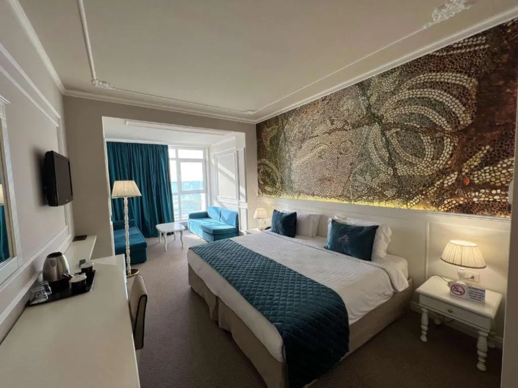 QUADRUPLE SUPERIOR Room, Adriatik Hotel BW Premier Collection, Durres