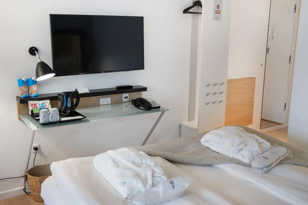 DOUBLE EXECUTIVE 2 DOUBLE BEDS Room, Gentofte Hotel, Copenhagen