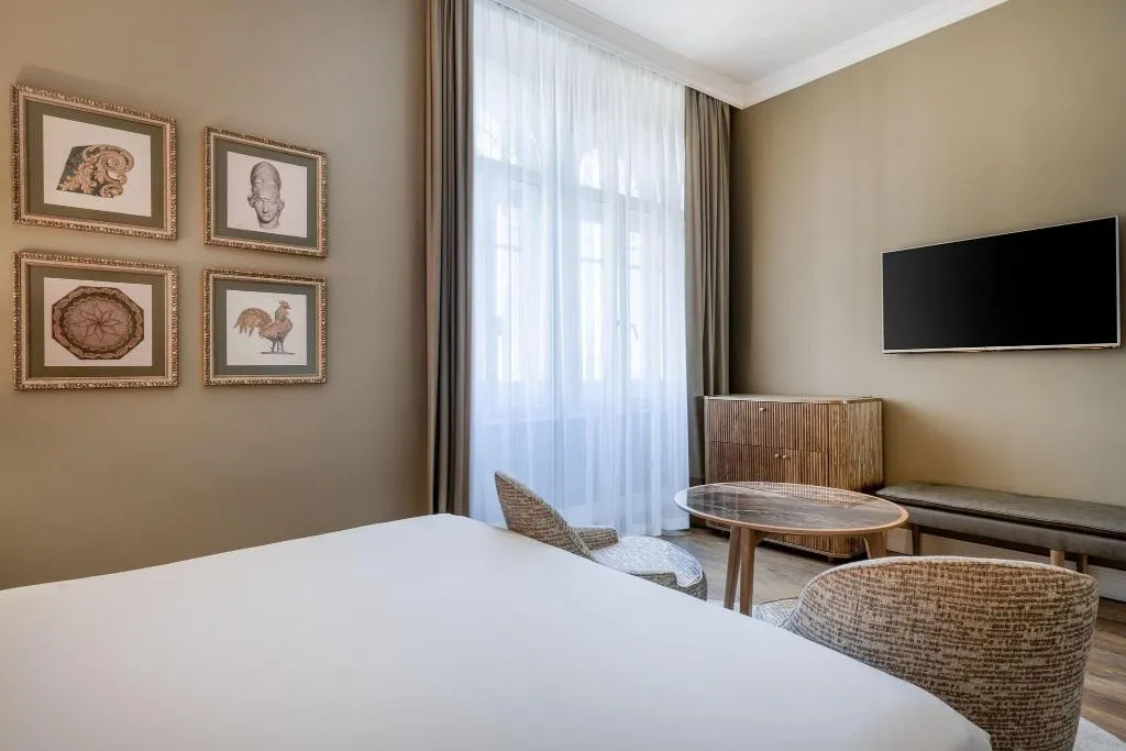 Room, AC Hotel Palacio del Retiro Autograph Collection, Madrid