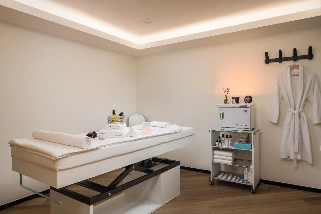 Sports and Entertainment, Aminess Laurel Khalani Hotel, Split