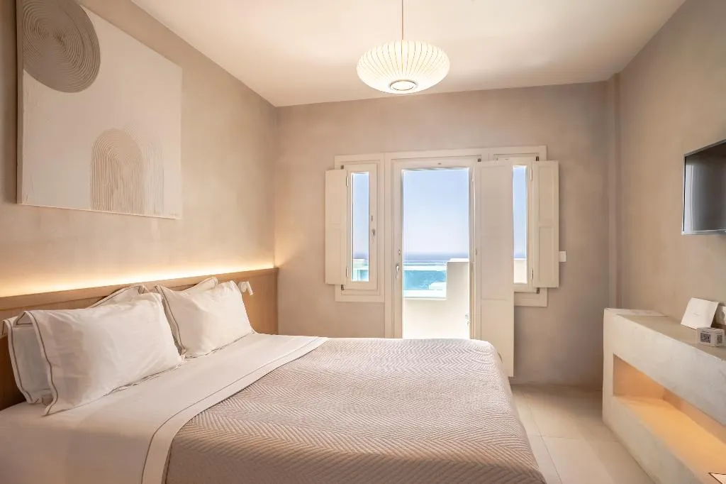 DOUBLE EXECUTIVE SEA VIEW Room, Apeiron Blue Santorini - Apeiron Hotels, Santorini