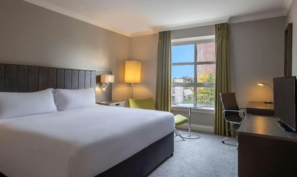 DOUBLE SUPERIOR KING BED Room, Hilton Dublin Charlemont, Dublin