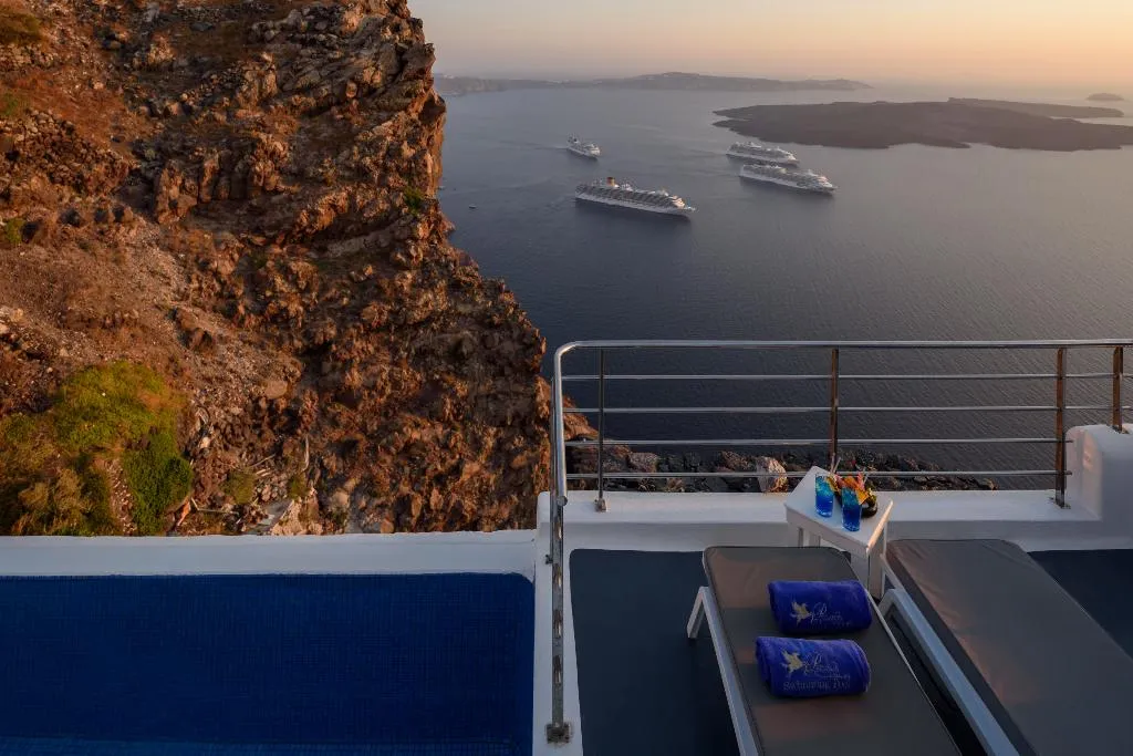SUITE STANDARD Room, Pegasus Suites & Spa, Santorini