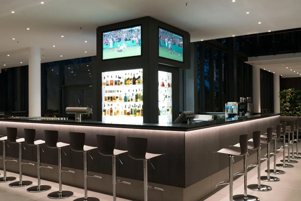 Bar, Estrel Hotel Berlin, Berlin