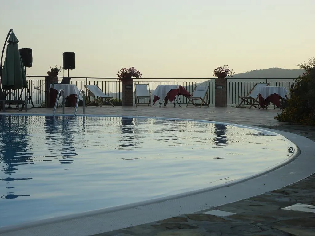 Pool, San Basilio Agriturismo, Naples