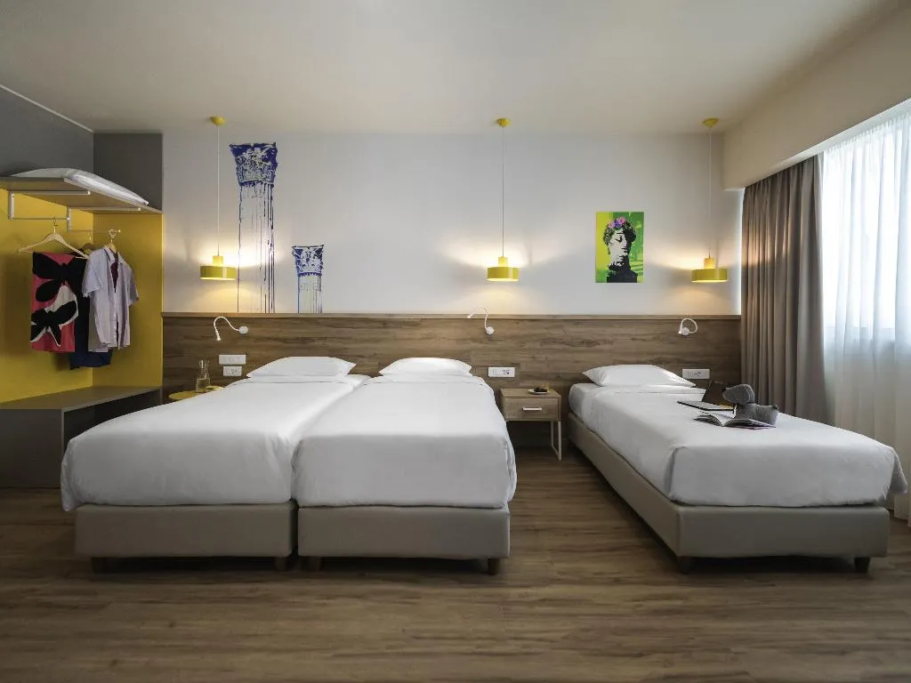 FAMILY ROOM PREMIUM Room, Ibis Styles Athens Routes, Athens