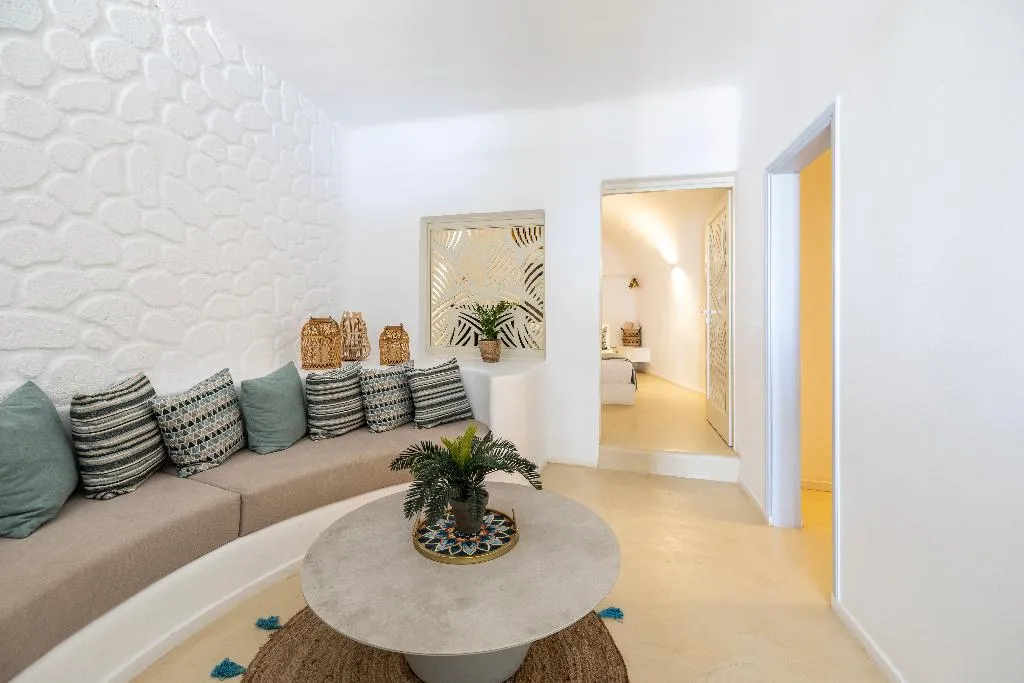 VILLA WITH JACUZZI Room, El Verano Collection Santorini, Santorini