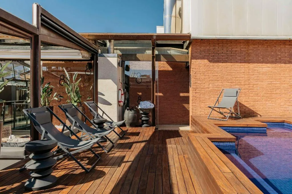 Pool, Granados 83, Barcelona