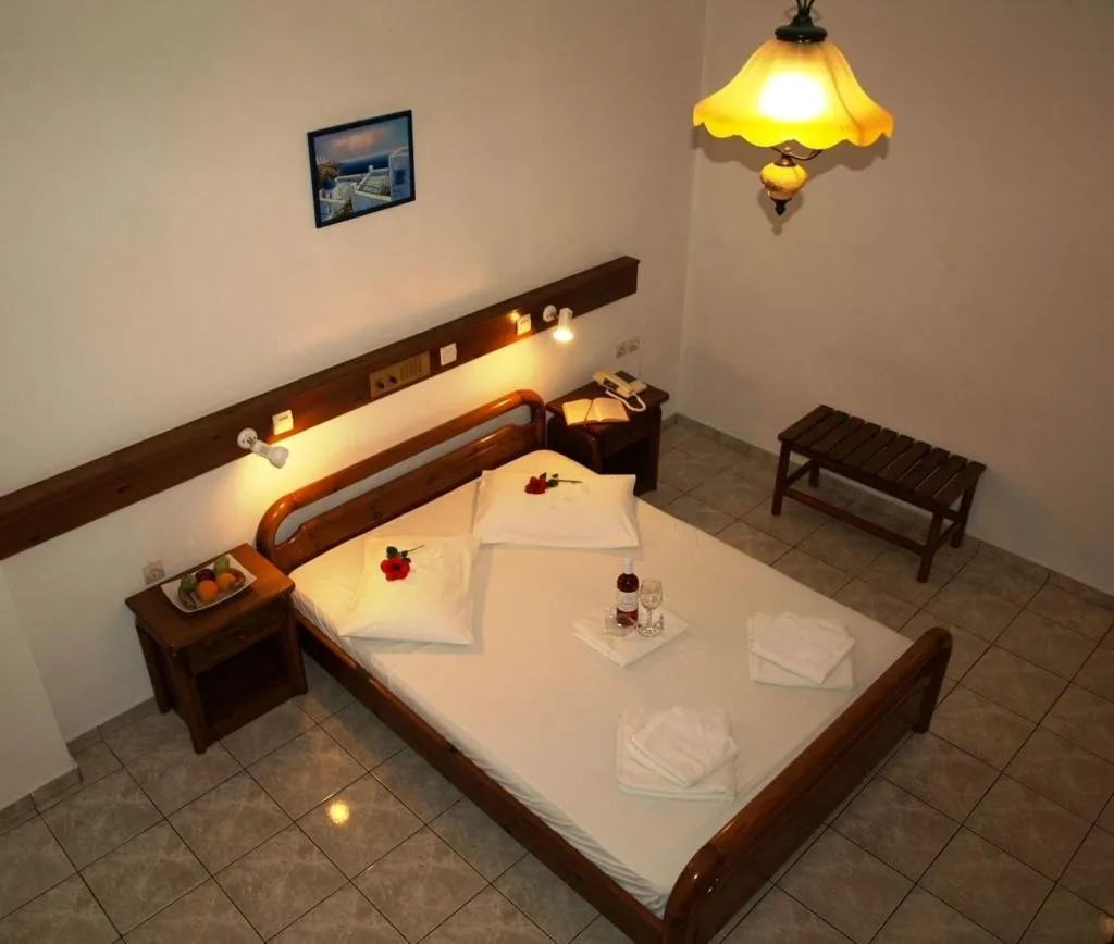 Room POOL VIEW Room, Levante Beach, Santorini