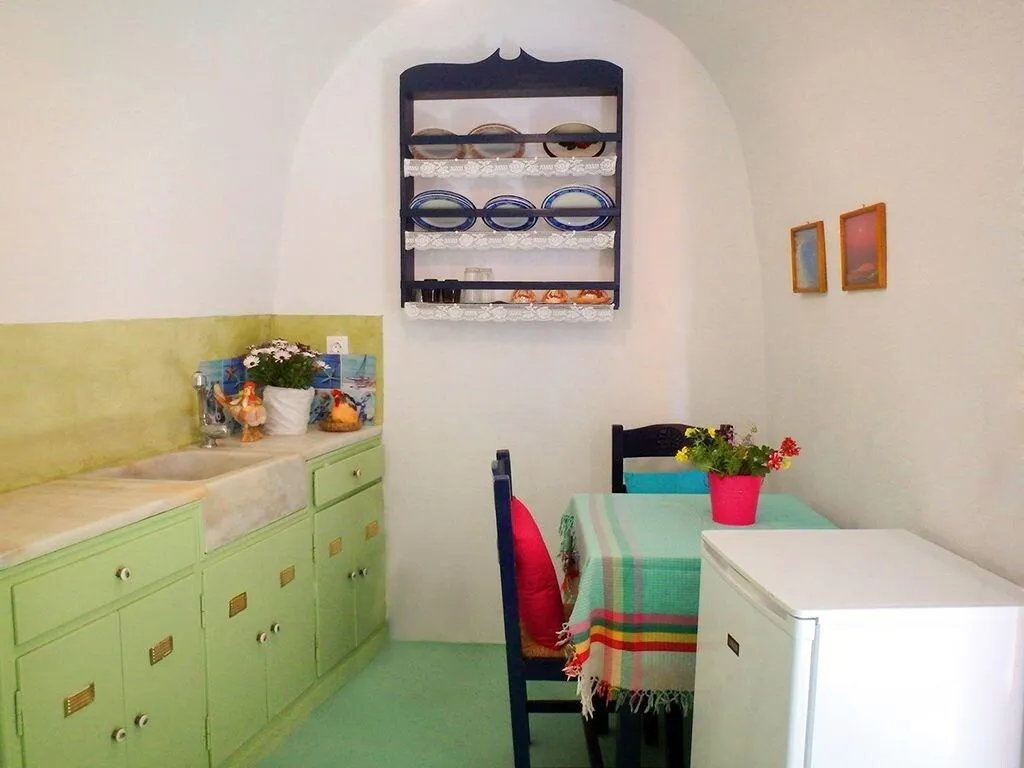 Room, Emmantina Houses, Santorini