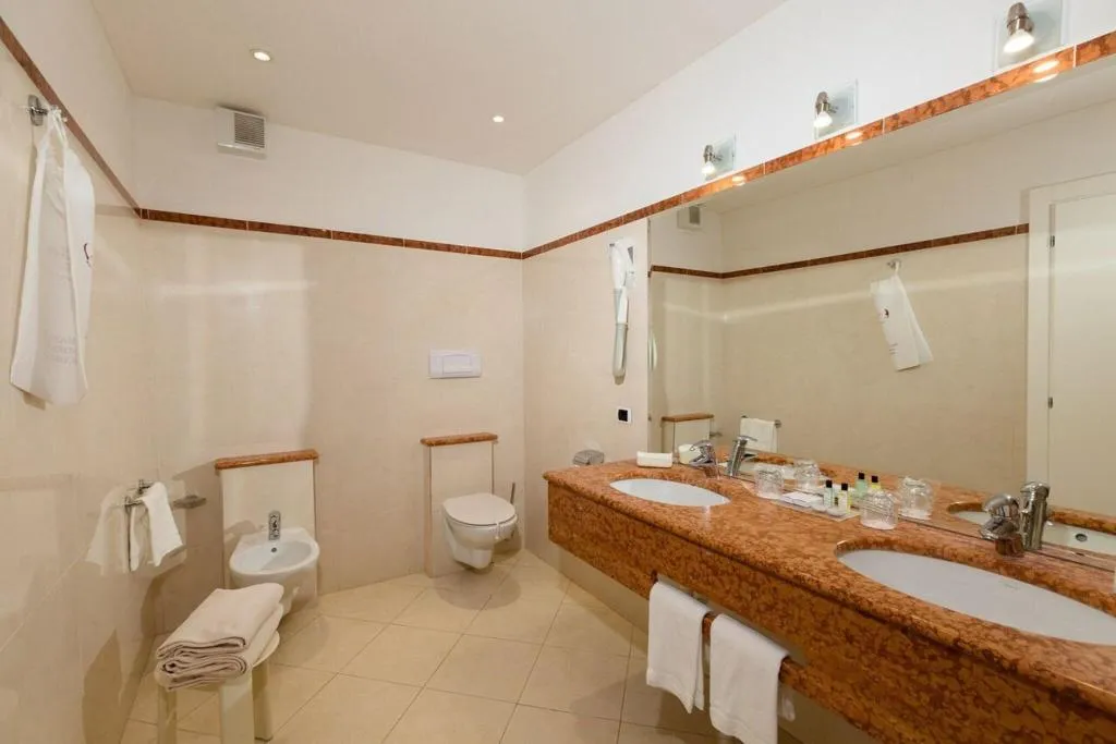 JUNIOR SUITE GARDEN VIEW Room, Hotel Continental Wellness & Spa, Milan